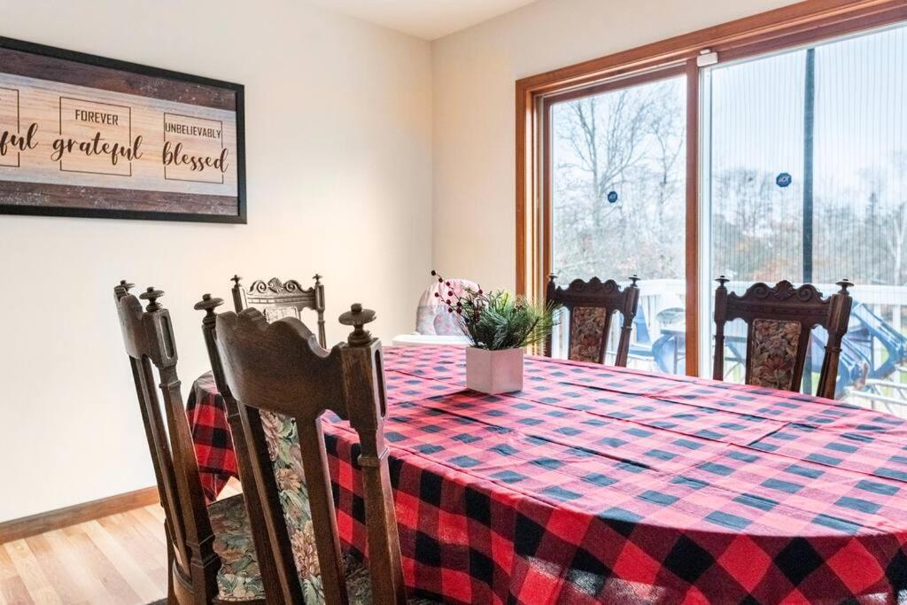 Cheerful Pocono Home Away From Home Albrightsville Esterno foto