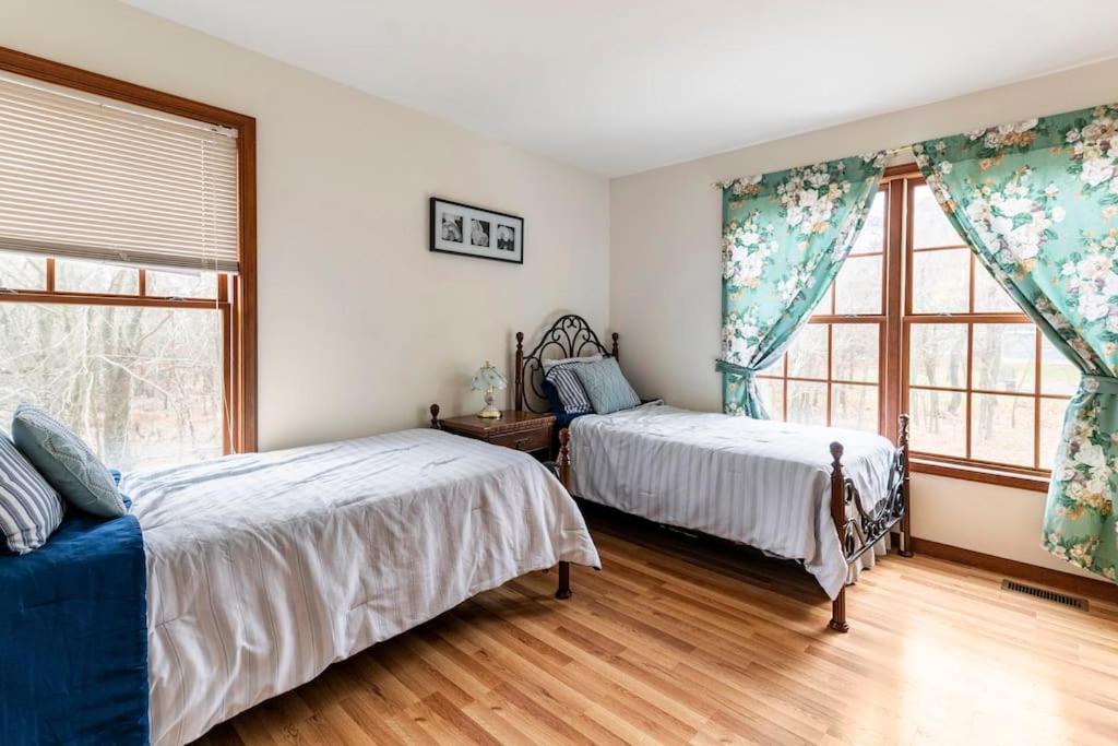 Cheerful Pocono Home Away From Home Albrightsville Esterno foto